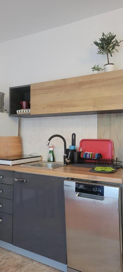 Apartmani Sonia ニヴィーチェ エクステリア 写真